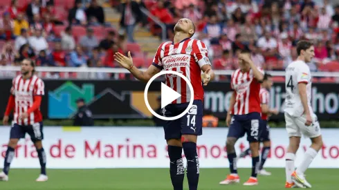 Chicharito no pudo marcar goles frente a los Diablos.