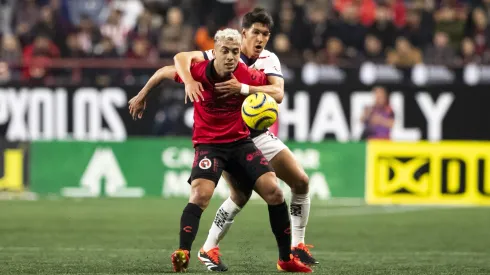 José Castillo debutó con Chivas y se despidió de Pachuca en el Estadio Caliente