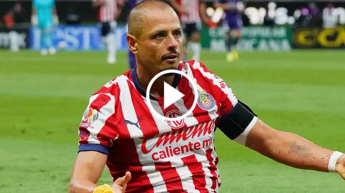 ¿Está roto el vestidor de Chivas por culpa de Chicharito?