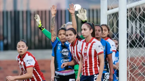 Los Gallos Blancos no han podido sacarle más un triunfo a las rojiblancas.