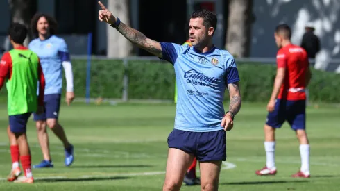 El reporte confirmó que Fernando Gago dirigió la sesión de entrenamiento de este miércoles en Verde Valle