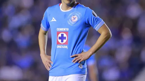 Canterano que Chivas dejó ir en dos ocasiones, hoy es un líder en Cruz Azul