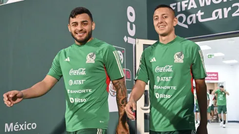 Los jugadores del Tricolor se dieron tiempo para bromear.