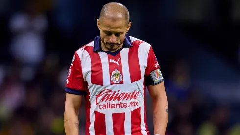 ¿Se retira en Chivas? Chicharito ya sabe la posición de la directiva con su contrato.