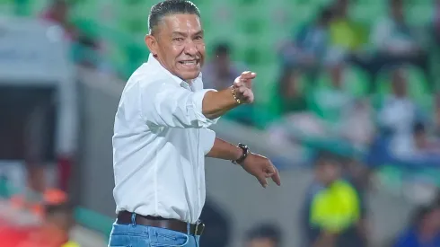 Nacho Ambriz advirtió a la Liga MX sobre Chivas.