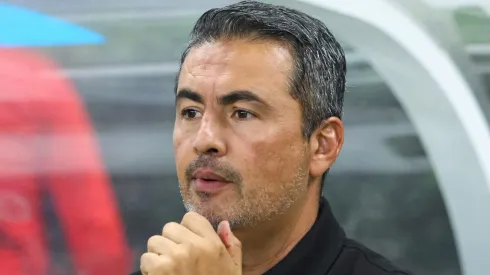 Arturo Ortega recibió medalla tras la coronación de Tapatío.