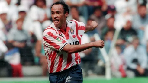 Missael Espinoza jugó en Chivas en la década del 90.