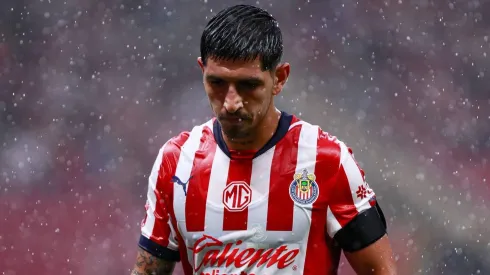 Víctor Guzmán sufrió la fractura del quinto metatarsiano de uno de sus pies.