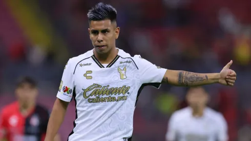 Efraín Álvarez milita en TIjuana, pero podría pasar a Chivas.