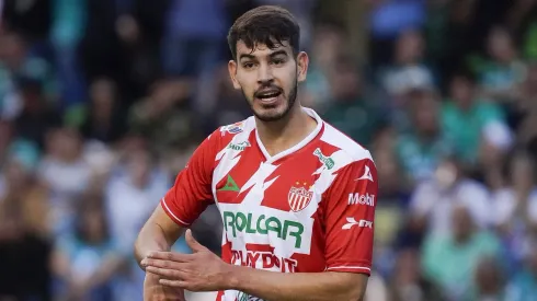 Chivas quiere el fichar a Alan Montes.