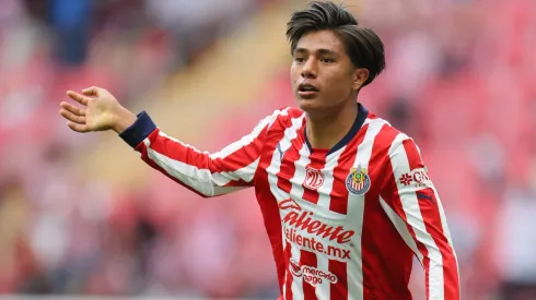 Yael Padilla debutó con 17 años en Chivas en julio de 2023.