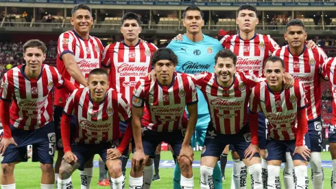 Así formaría Chivas frente a Concachampions 2025.