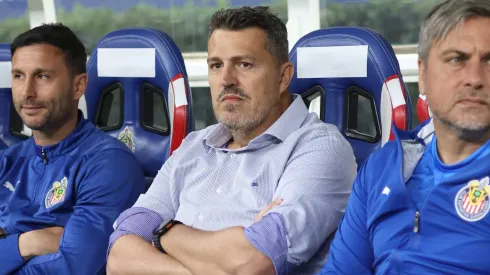 Óscar García Junyent sigue intentando darle su impronta a Chivas.