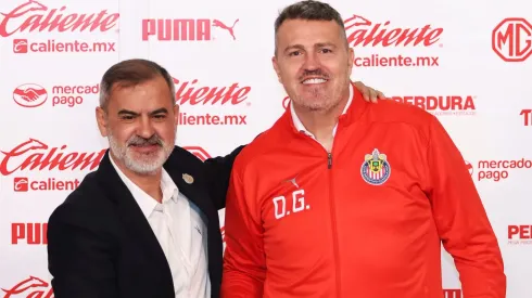 Juan Carlos Martínez Castrejo presentó a Óscar García Junyent como DT de Chivas el 6 de diciembre de 2024.