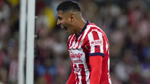 Telemundo expone a Chivas.