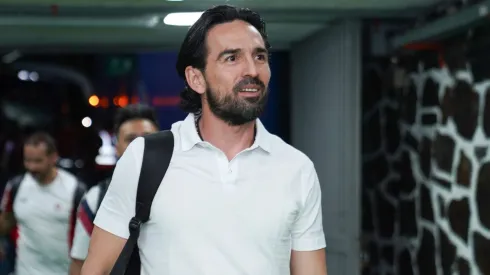 Gerardo Espinoza confirmó los convocados de Chivas.