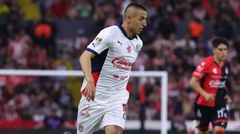 Roberto Alvarado jugó en los 17 partidos de Chivas en el Clausura 2025.