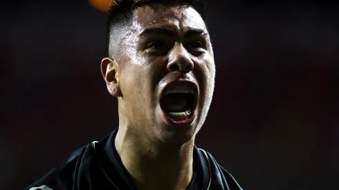 Efraín Álvarez es buscado por Chivas.