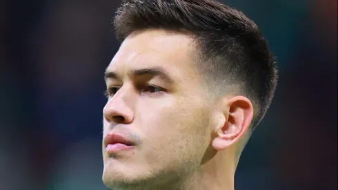 César Montes es buscado por Chivas.