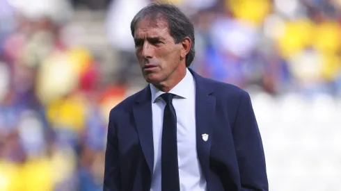 Guillermo Almada es uno de los entrenadores más pedidos por la afición de Chivas.