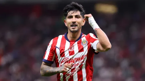 La razón por la que Chivas dio facilidades de salir al Pocho Guzmán