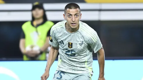 Roberto Alvarado es una pieza importante en Chivas y la Selección Mexicana.