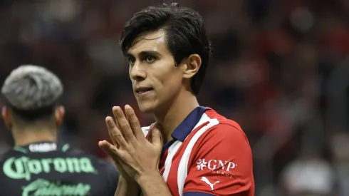 El atacante quiere seguir con su carrera en el futbol.