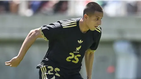 Roberto Alvarado fue titular en todos los partidos de la Selección Mexicana en la Copa Oro 2025.