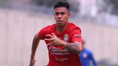 Efraín Álvarez fue de los jugadores más peligrosos de Chivas ante León.