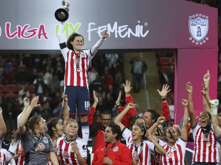 Leyenda de Chivas Femenil salió del retiro para jugar amateur
