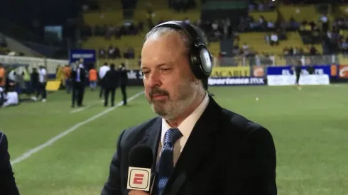 Gómez Junco ve a las Chivas de Milito con muchos errores.