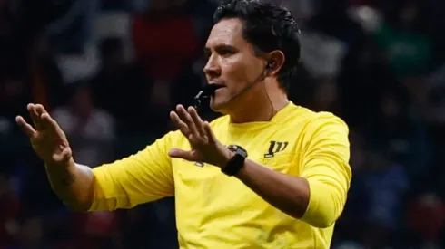 Cantante Guerrero expuso a la Comisión de Árbitros.