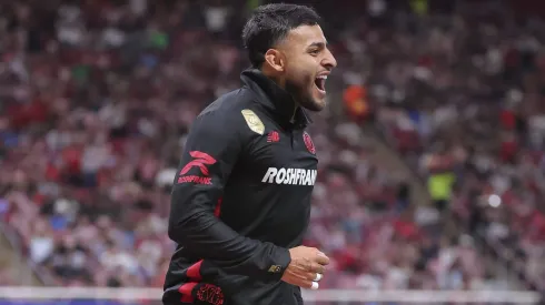 ¡LEY DEL EX! Alexis Vega le marca a Chivas y revela promesa a Amaury Vergara