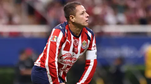 Afición de Chivas estalló contra Chicharito Hernández.