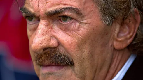 Ricardo La Volpe criticó a Milito.