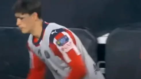 Armando González quedó con un ojo morado.