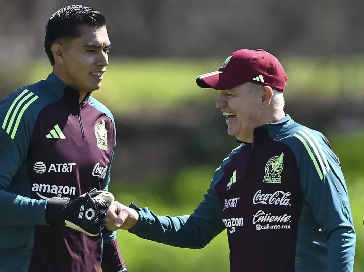 TUDN lamentó la titularidad del 'Tala' Rangel en el México vs. Ecuador