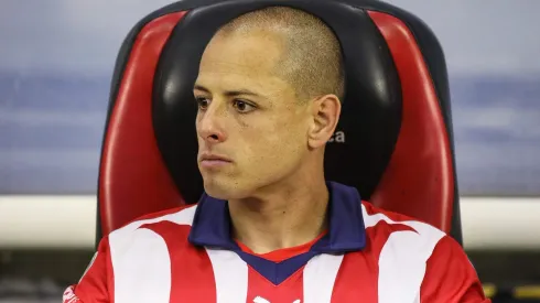 Javier Hernández ha tenido más polémicas que goles.