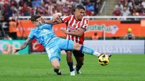 Chivas y Pachuca se enfrentan este domingo.