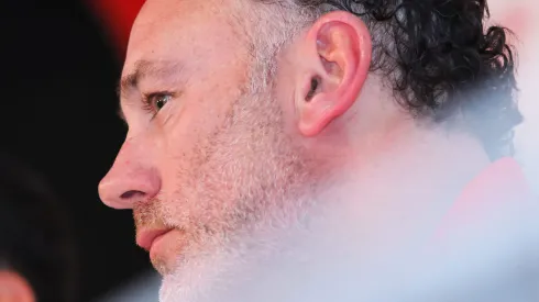 Milito recibe importantes noticias.