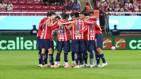 Chivas enfrenta a Pachuca por el Apertura 2025.