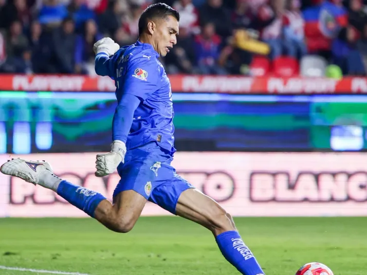 Raúl Rangel advirtió a Luis Malagón y a Guillermo Ochoa