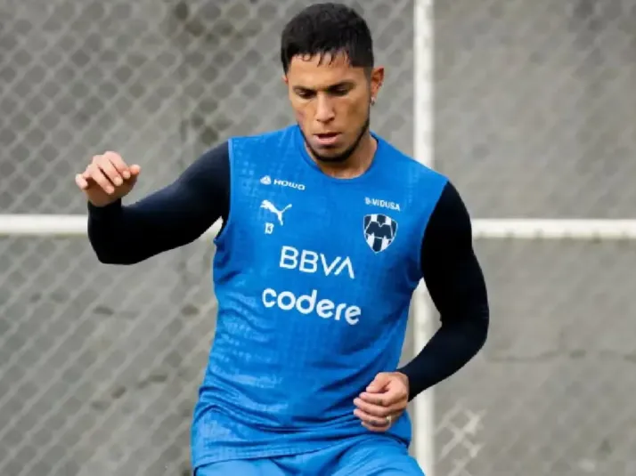 ¿Carlos Salcedo a Chivas? El dineral que le costaría a Amaury Vergara