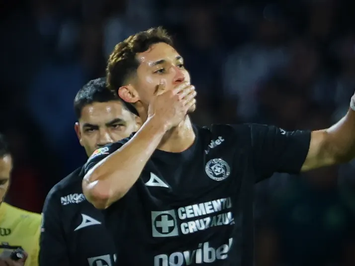 Agentes de Chiquete querían sacarlo de Cruz Azul para regresar a Chivas