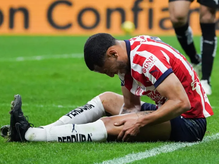 Sería refuerzo de Chivas, pero apareció en la cama de un hospital