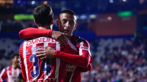 Armando González y Roberto Alvarado tienen buena relación.