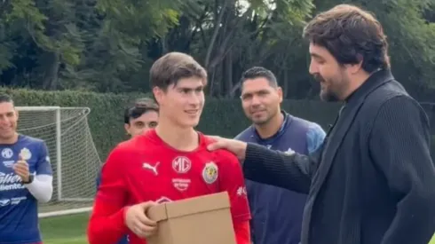 ¿Cuánto cuesta el regalo que le hizo Amaury Vergara a Armando González?