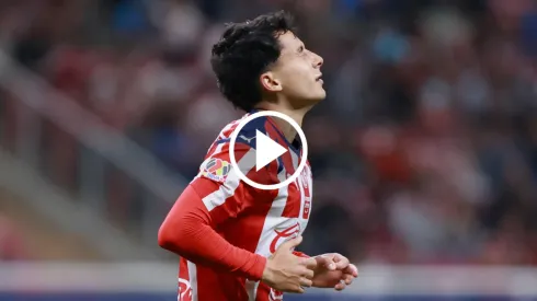 La dolorosa falla de Miguel Gómez en el Chivas vs. Cruz Azul