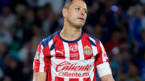 Chicharito se iría de Chivas.