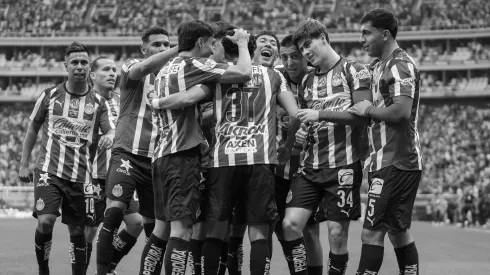 Chicharito Hernández no será la última baja en Chivas para el Clausura 2026.